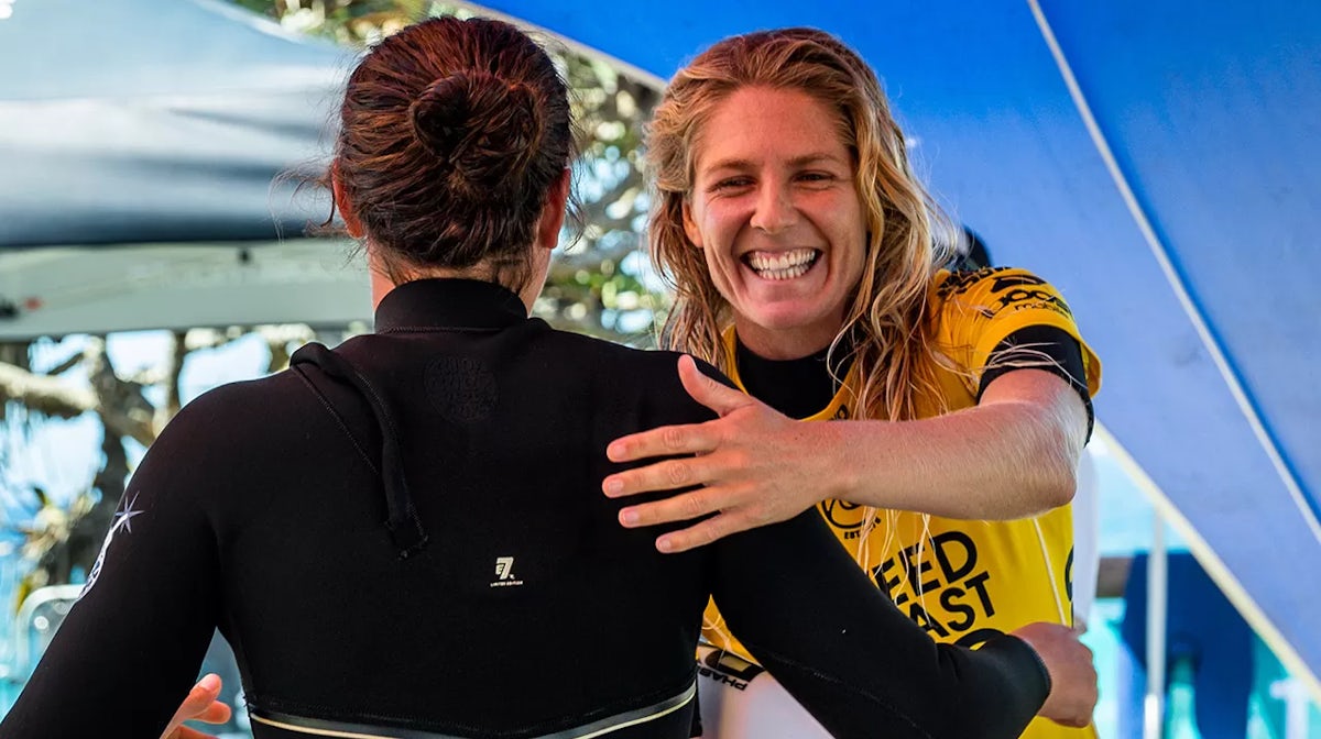 Steph Gilmore and Tyler Wright