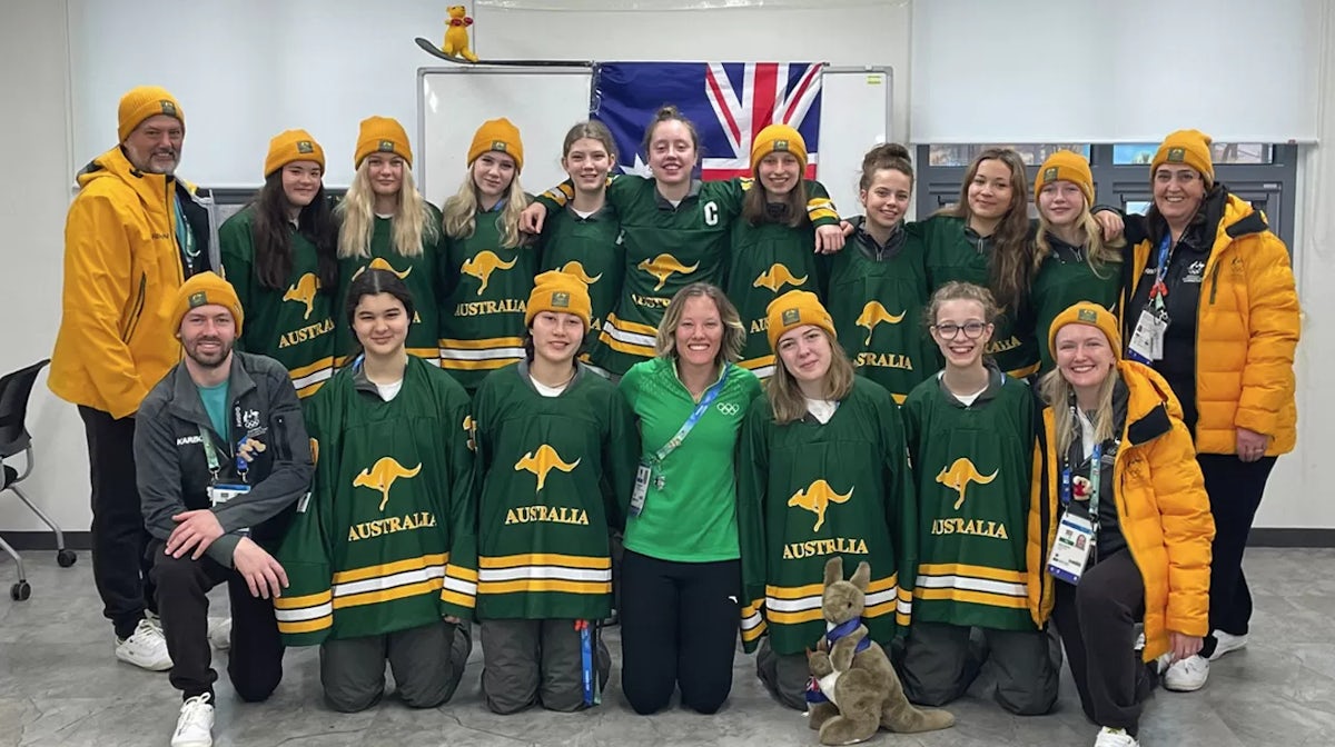 Jackie Narracott visits the Australian Gangwon 2024 Ice Hockey Team