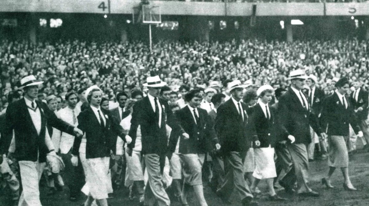 Melbourne 1956 Olympic Games - the historical closing ceremony