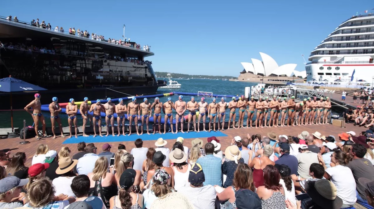 Aussies go down in picturesque Sydney Harbour 